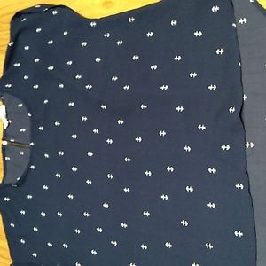 Woman's large top with anchors